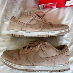 Nike Dunk Low Premium ‘Soft Pink’ Sneakers